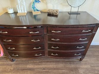 Stunning Antique Dresser 8 Drawers