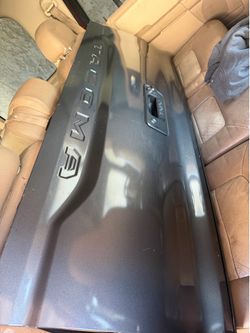 Toyota Tacoma tailgate