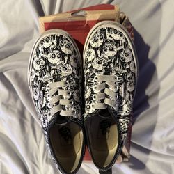 Skull vans Size 3