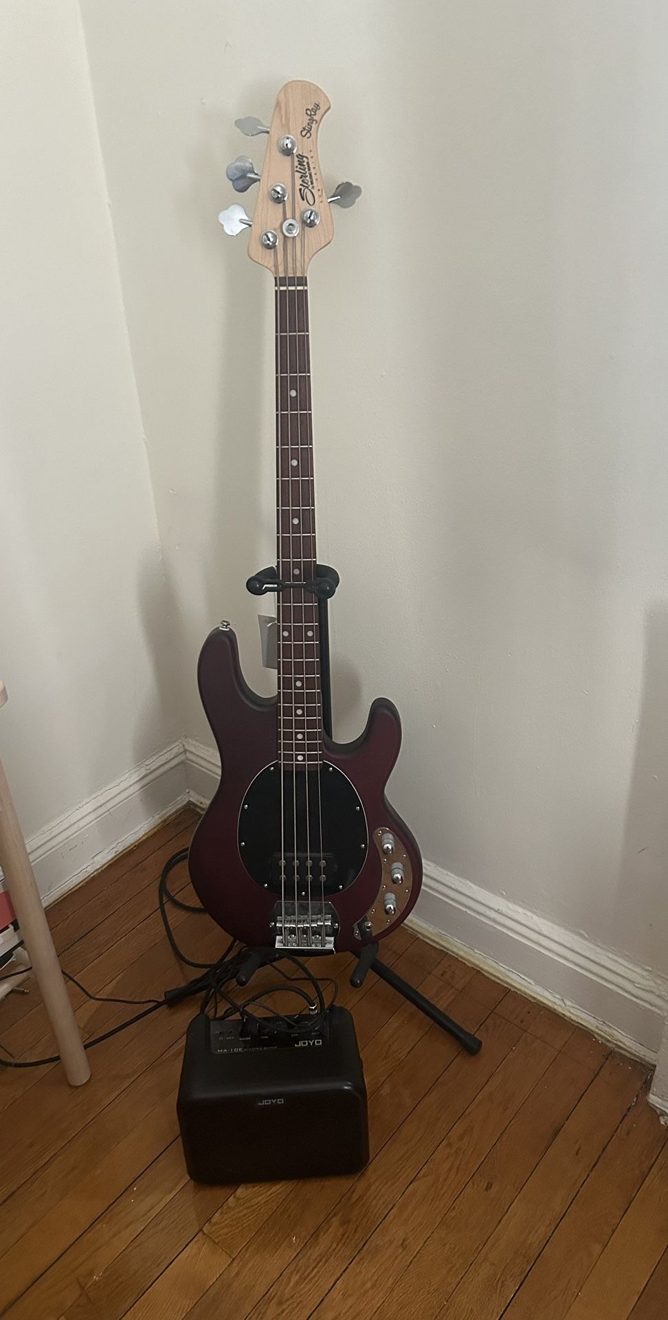 Music Man Sting Ray Ray4 Bass guitar + Amp & Stand  