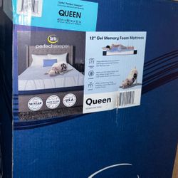 Queen Serta Mattress For Sale