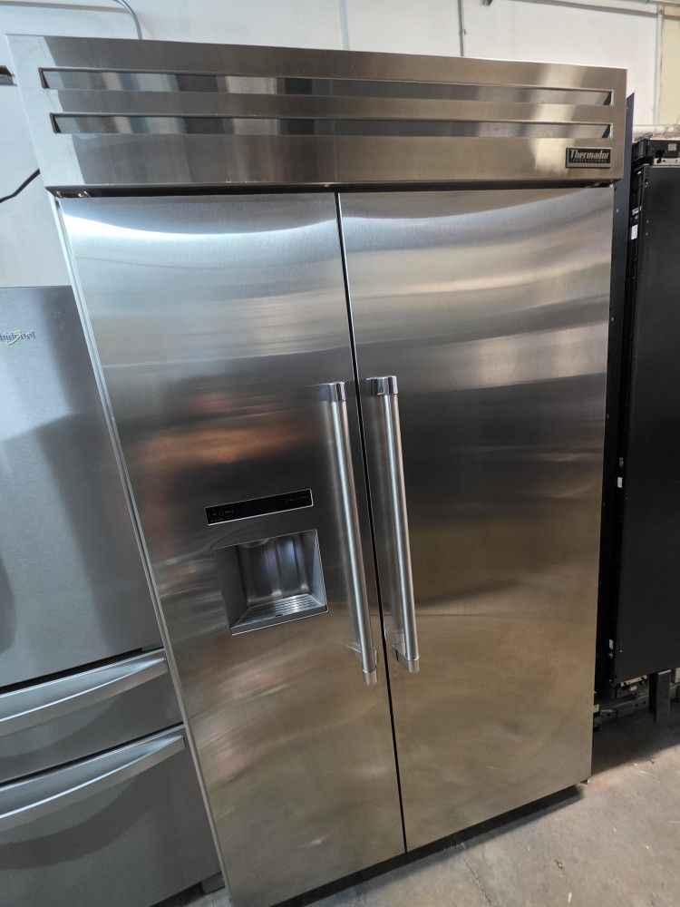 48" THERMADOR BUILT IN STAINLESS STEEL REFRIGERATOR