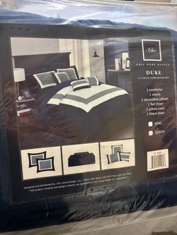 Navy blue queen bed set comforter w bedsheets and accents pillows