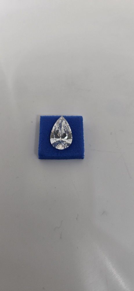 2.51 carats Pear cut CVD Diamond