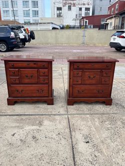 Pair of 3 drawer njght stands