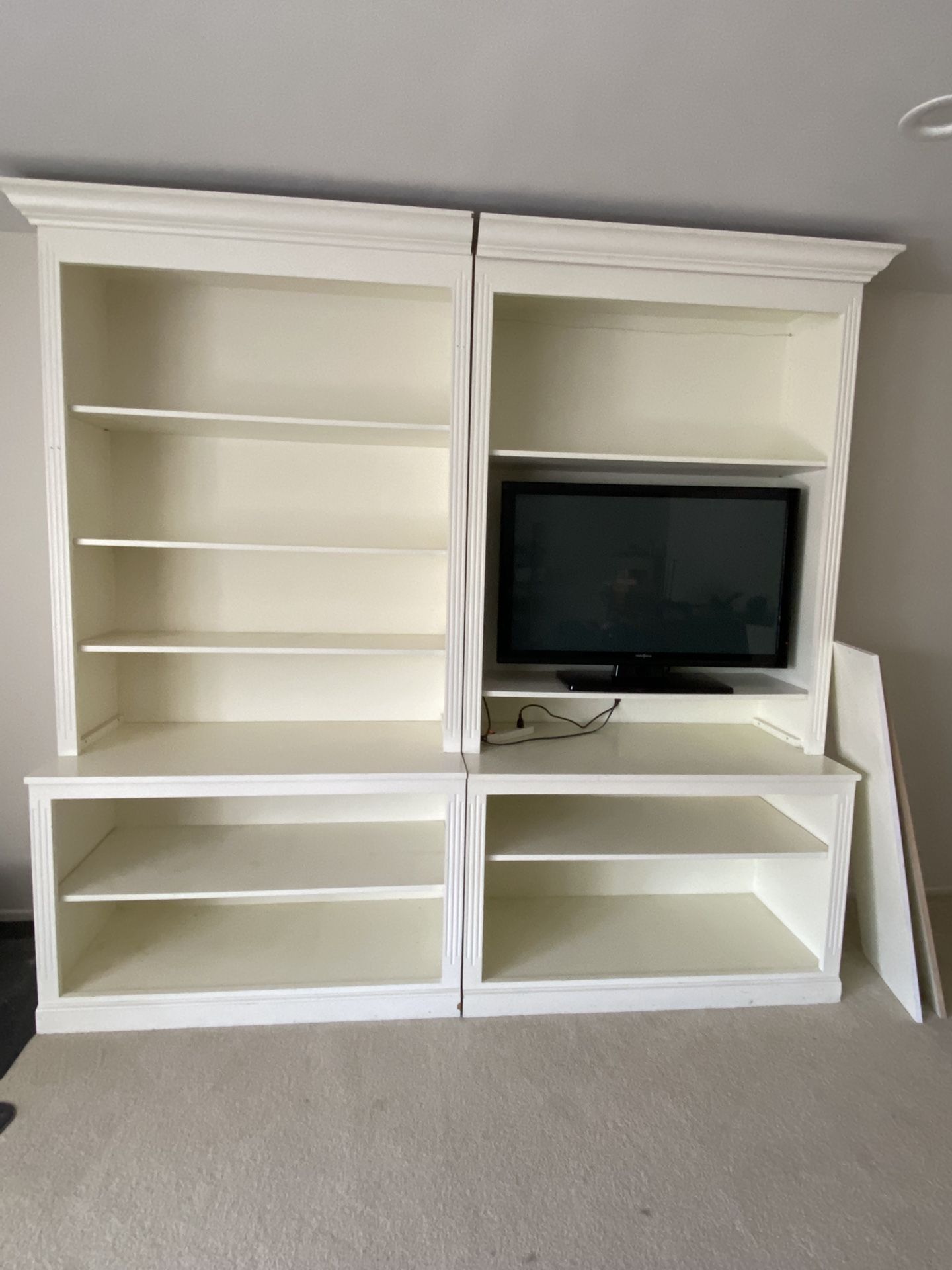 TV/Storage Hutch