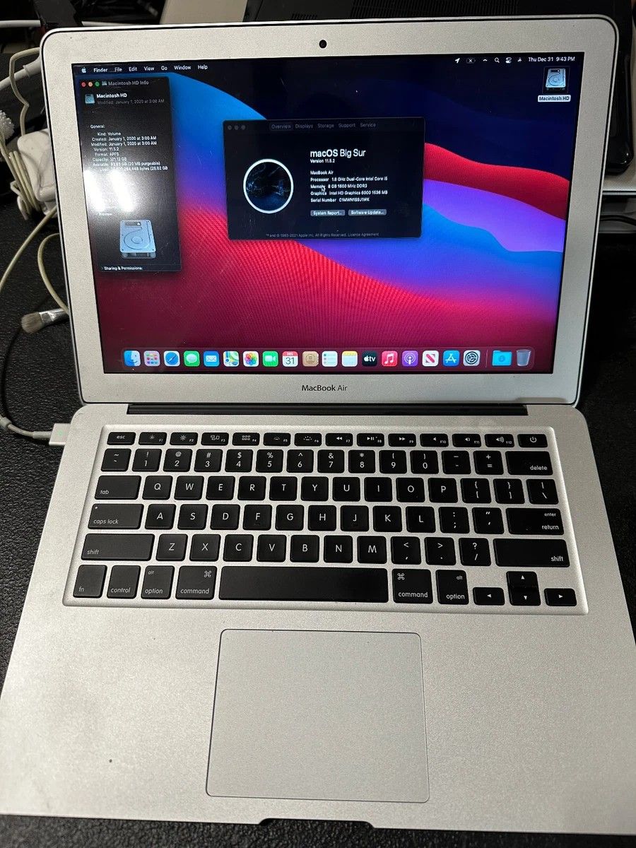 Apple MacBook