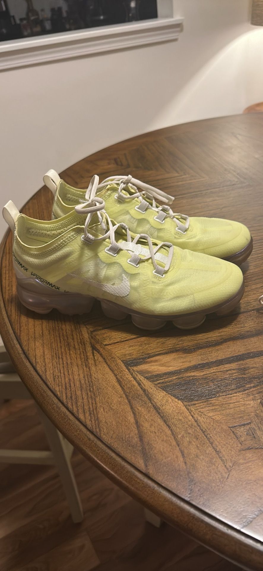 Nike VaporMax Tennis Shoes/ Sneakers