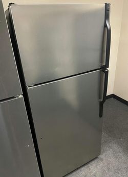 GE Top Mount Refrigerator, Stainless Steel, Great Condition with LED Lighting