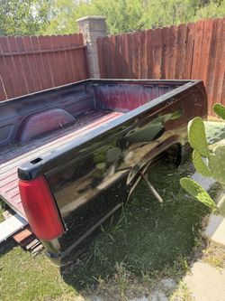 1(contact info removed) Chevrolet C1500 Bed Part