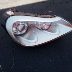 2008-2010 Porsche Cayenne Xenon Hid Headlight With All The Accessories And Light Bulbs Oem.