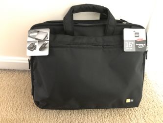 Laptop carrying case