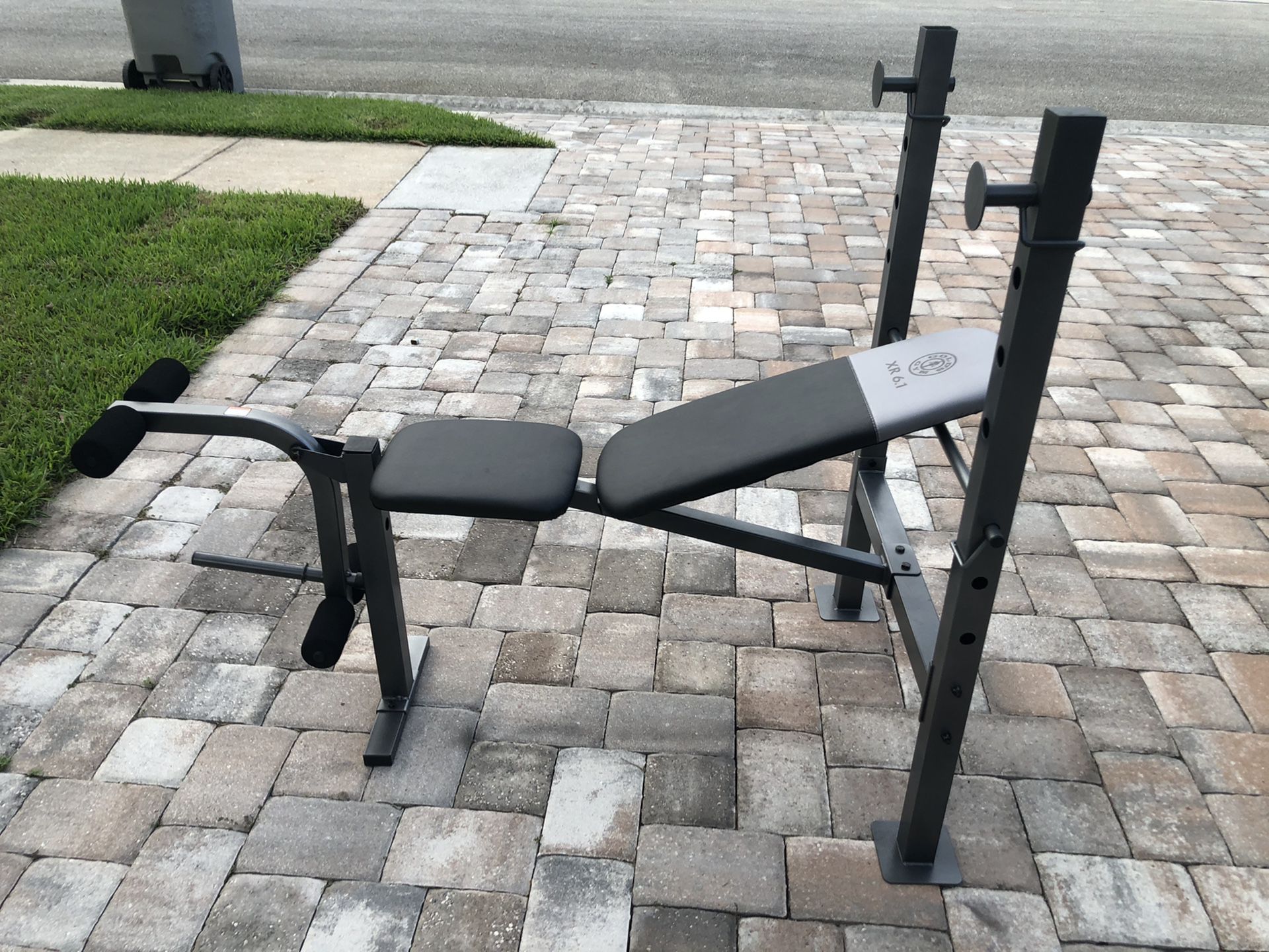 Almost new gold’s gym weight bench