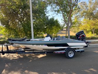 1997 Skeeter ZX176 Bass Boat