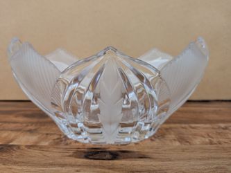 Oval Etched Glass Bowl