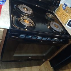 Stove  And Refrigerator Combo 