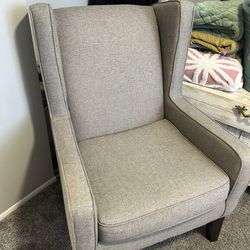 grey chair 