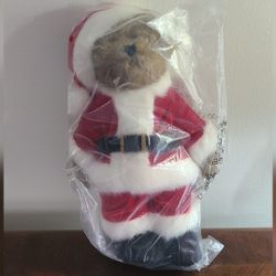 Boyd's Bear Santa Claus Kringlebeary, #402832. He stands 11 inches tall. 
New sealed in plastic 