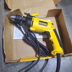 DEWALT
7.8 Amp Corded 1/2 in. Variable Speed Reversible Hammer Drill