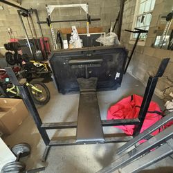 Weight Bench 