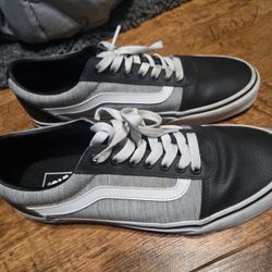 Barely Worn Mens Vans Sneakers 