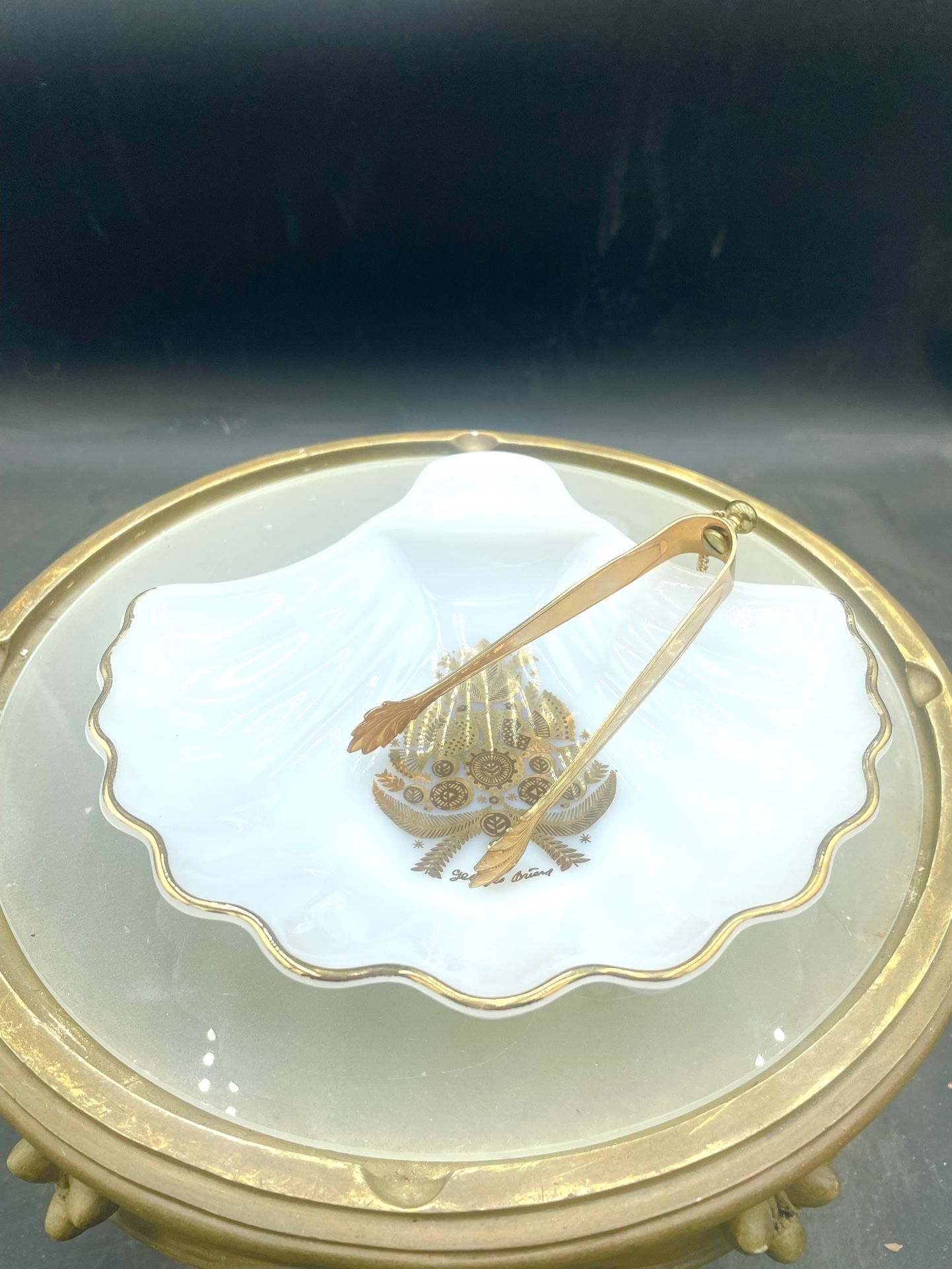 Vintage Georges Briard White Glass Sonata Shell Dish With Tongs 7” LN