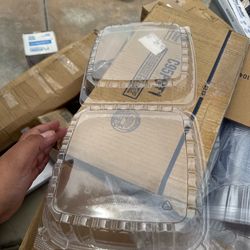 Clear hinged containers 200 count