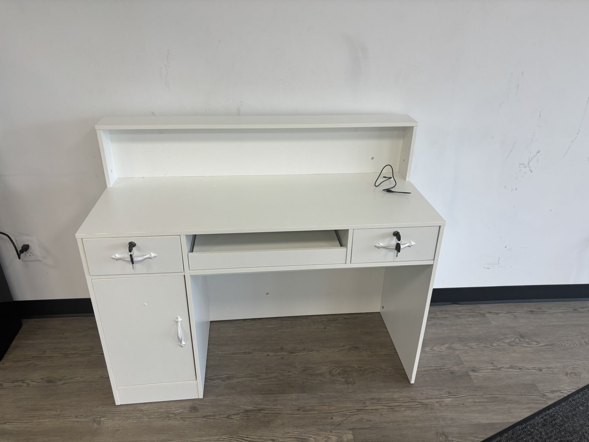 White Desk