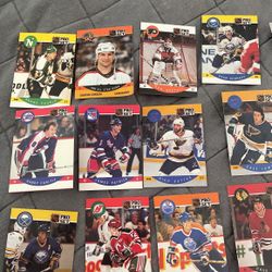 1990 NHL HOCKEY CARDS