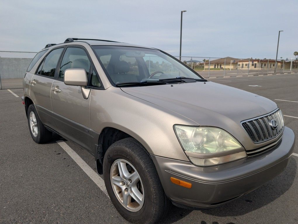 2002 Lexus Rx 300 for Sale in Oceanside, CA - OfferUp