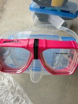 Seadive Pink Framed Glass Clear Lens Mask