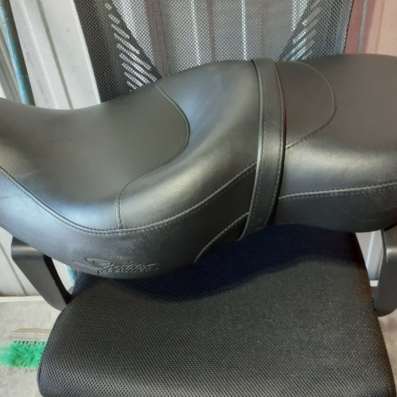 HD Sportster Sundowner Seat, Pending