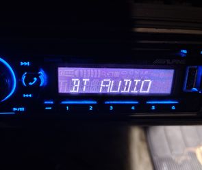 Alpine  Bluetooth stereo