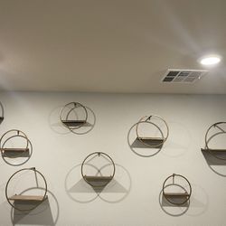Round Wall Shelf 