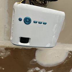 Vankyo Projector 