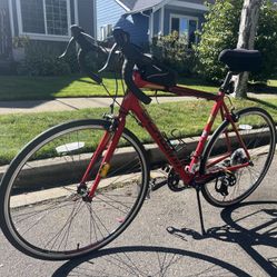 Schwinn Men's Volare 1400 700c/28" Drop Bar Road Bike - Red