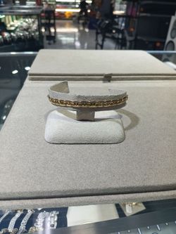 Bracelet