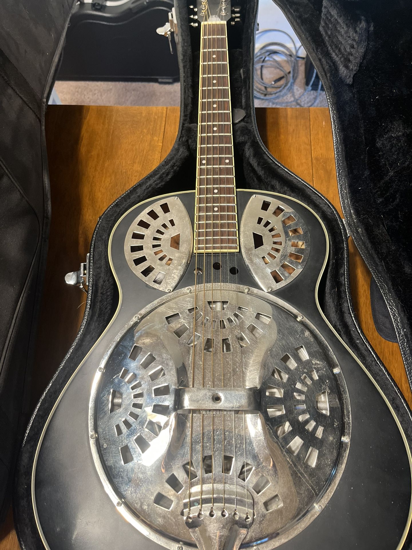 Liberty Resonator Guitar ‘classic Sound’ Electric Plug In