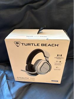 Factory New Turtle Beach Stealth 700 Gen 3  - PlayStation/PC/Mobile - White