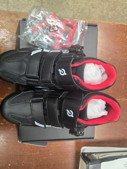 Pelotón women shoes size 38 (US 7)