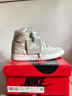 Air Jordan 1 High Seafoam  Sneakers Size 7 Women’s