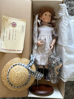 Anne with An E Good Kruger Doll #40 Original Box with Stand, Bag, Hat, Cert/tag