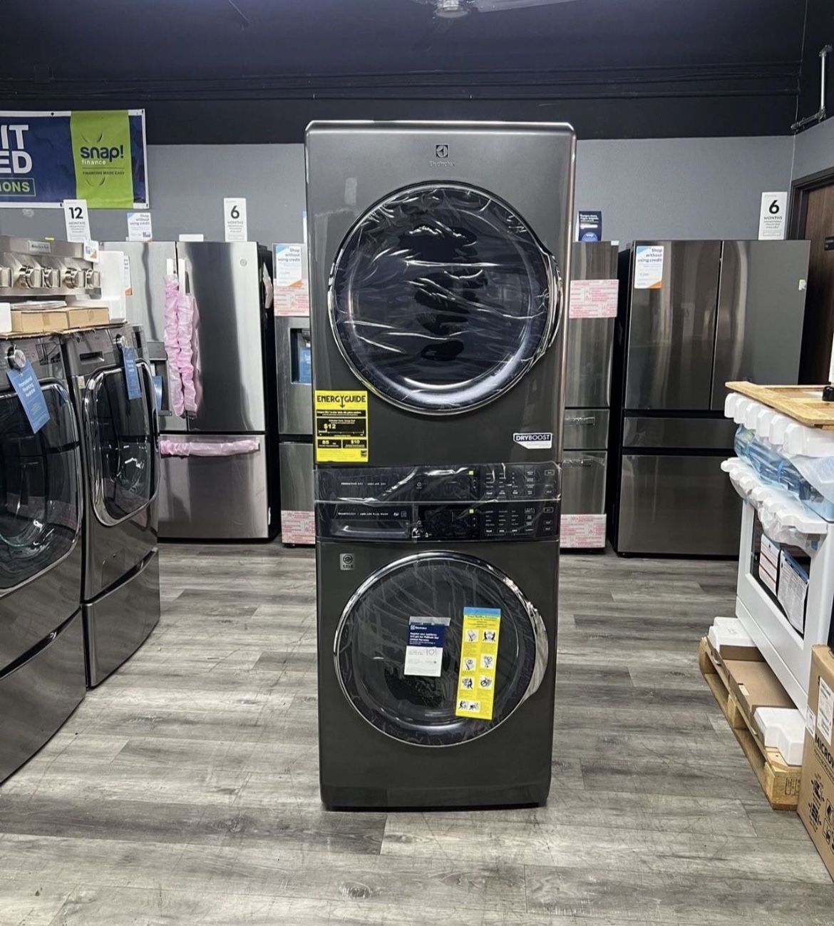 🚨Electrolux Platinum Heavy Duty Washer And Gas Dryer Stackable Set🚨