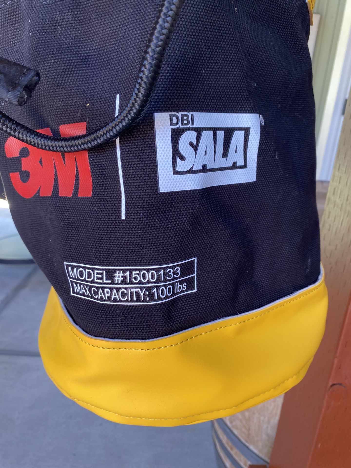 3M DBI Sala 100 lb Safe Bucket For Tools/Construction