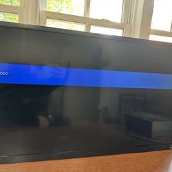  TV is Toshiba Television Receiver, model number 32L1300U.