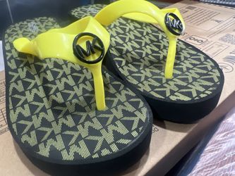 Girls MK Sandals Size 1