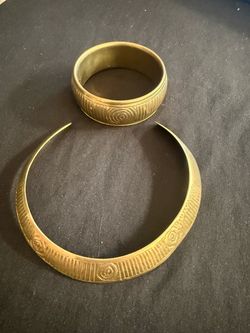 Egyptian necklace with bracelet