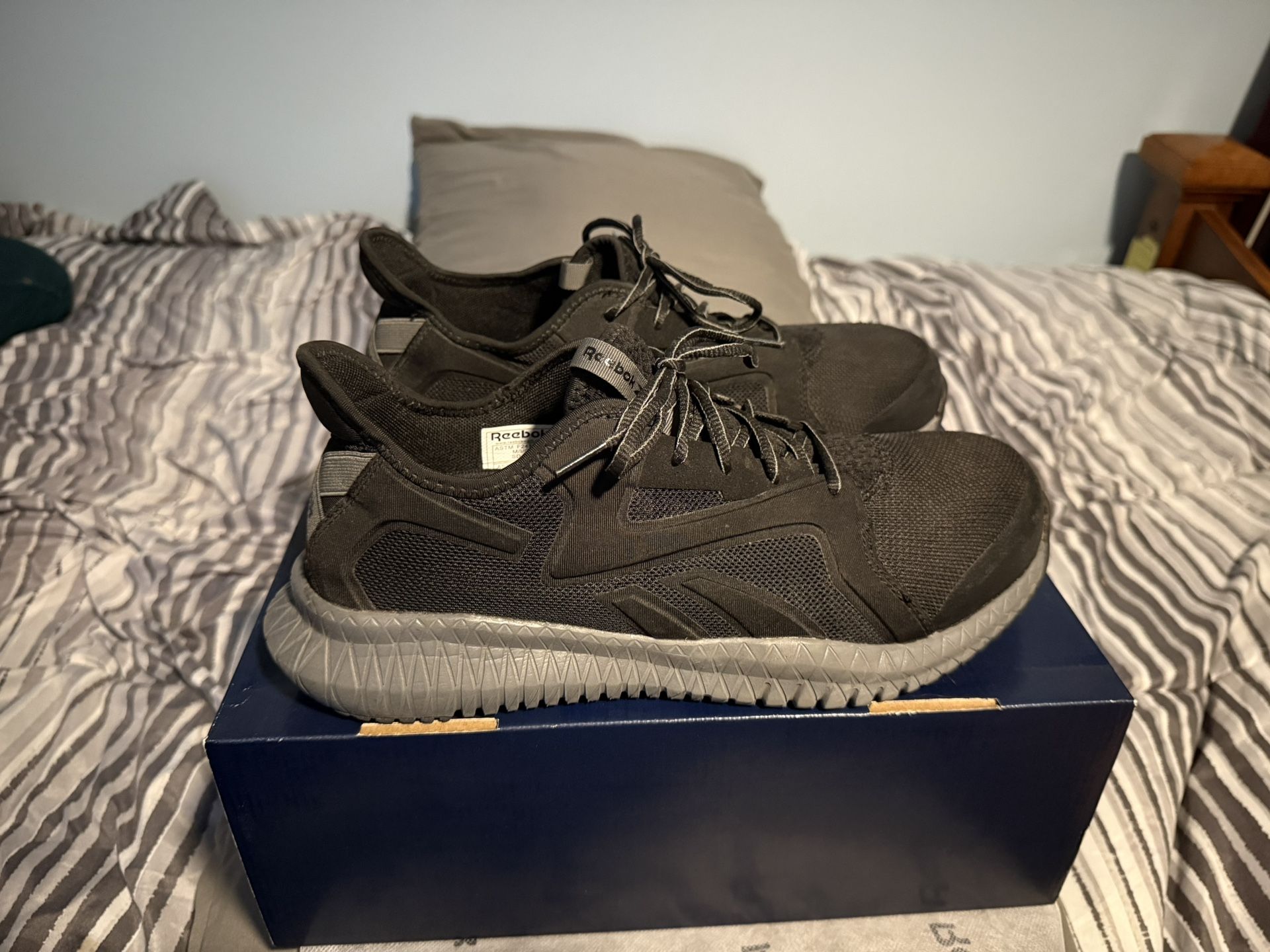 Reebok Composite Toe Shoes Size 10.5 Wide
