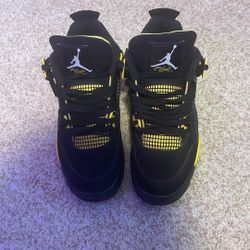 Jordan 4 Thunder Size 10