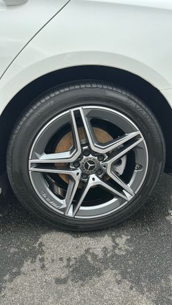2022 Mercedes-Benz E350 OEM Rims – Excellent Condition